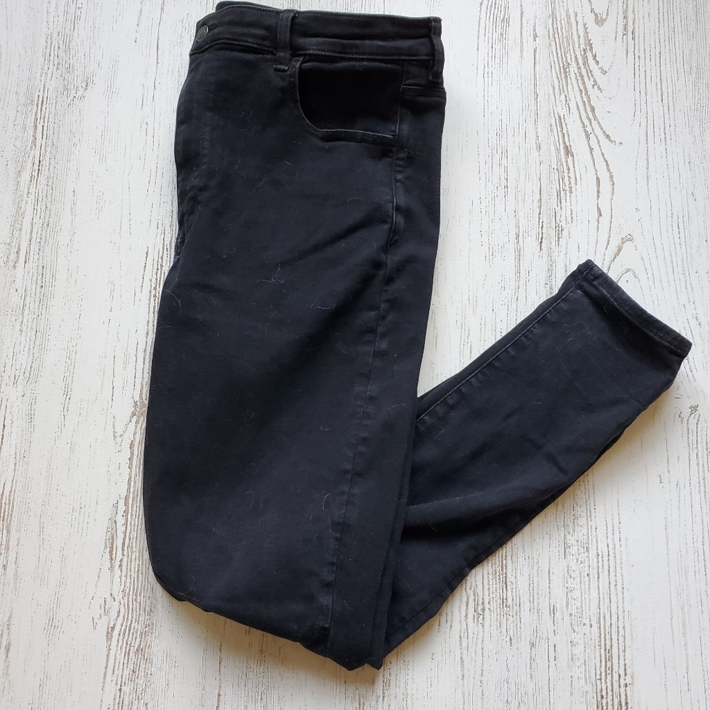 American Eagle black skinnys